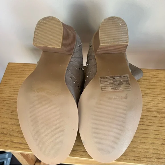 Torrid 8W Taupe Ankle Boots Stud Trim. - Picture 6 of 7